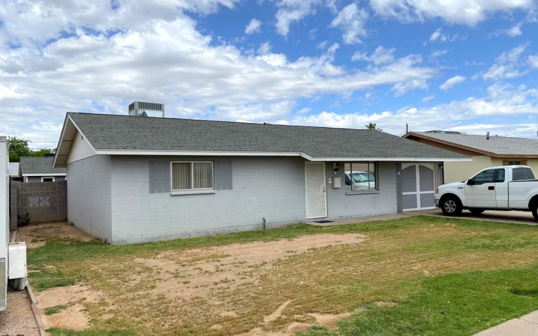 3814 W Las Palmaritas DrPhoenix, AZ 85051Cash Price $159,000ARV is $225,000