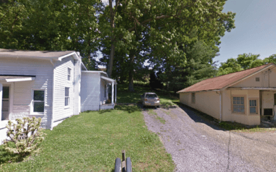 3870 Rocky Hill LnKingsport TN 37660Get 2 HousesCash Price $29,900 oboClick For More Info